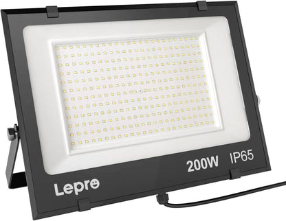 LED Strahler Außen, 200W LED Fluter Superhell Außenstrahler 24000LM, IP65 Wasserdicht 6500K Scheinwerfer Flutlicht mit 2835 SMD LEDs, Außenlampe für Garten, Innenhöfe, Garage, Hotel, Sportplatz