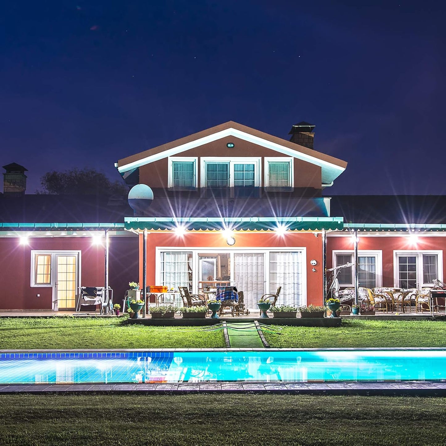 Lepro LED Strahler Außen 20W, LED Fluter  Superhell 1700LM, LED Außenstrahler 5000K Kaltweiß IP65 Wasserfest Aussenstrahler, Aussenlampe für Hinterhof, Auffahrt, Türen, Garage, Flur, Garten [Energieklasse F]